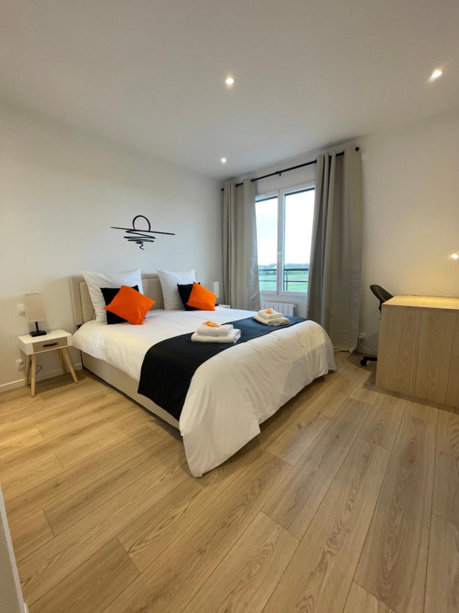Sunset Cocoon T2 46M2 Proche Centre Ville Villejust Luaran gambar